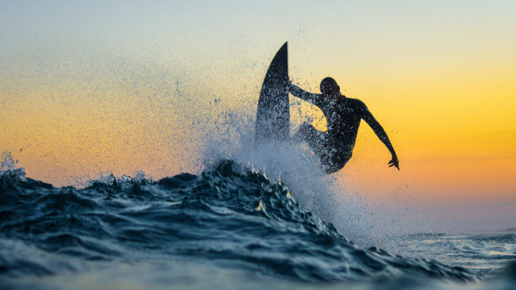Featured image of surfer in flow